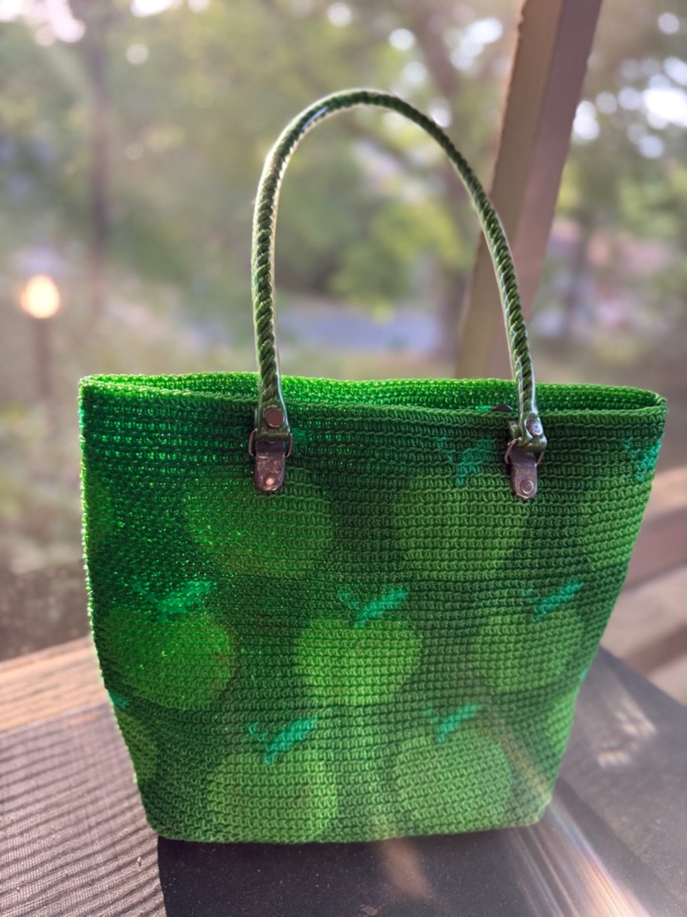 Skipping Girl Green Crochet Apple Tote Bag 13” X 11” Like new.